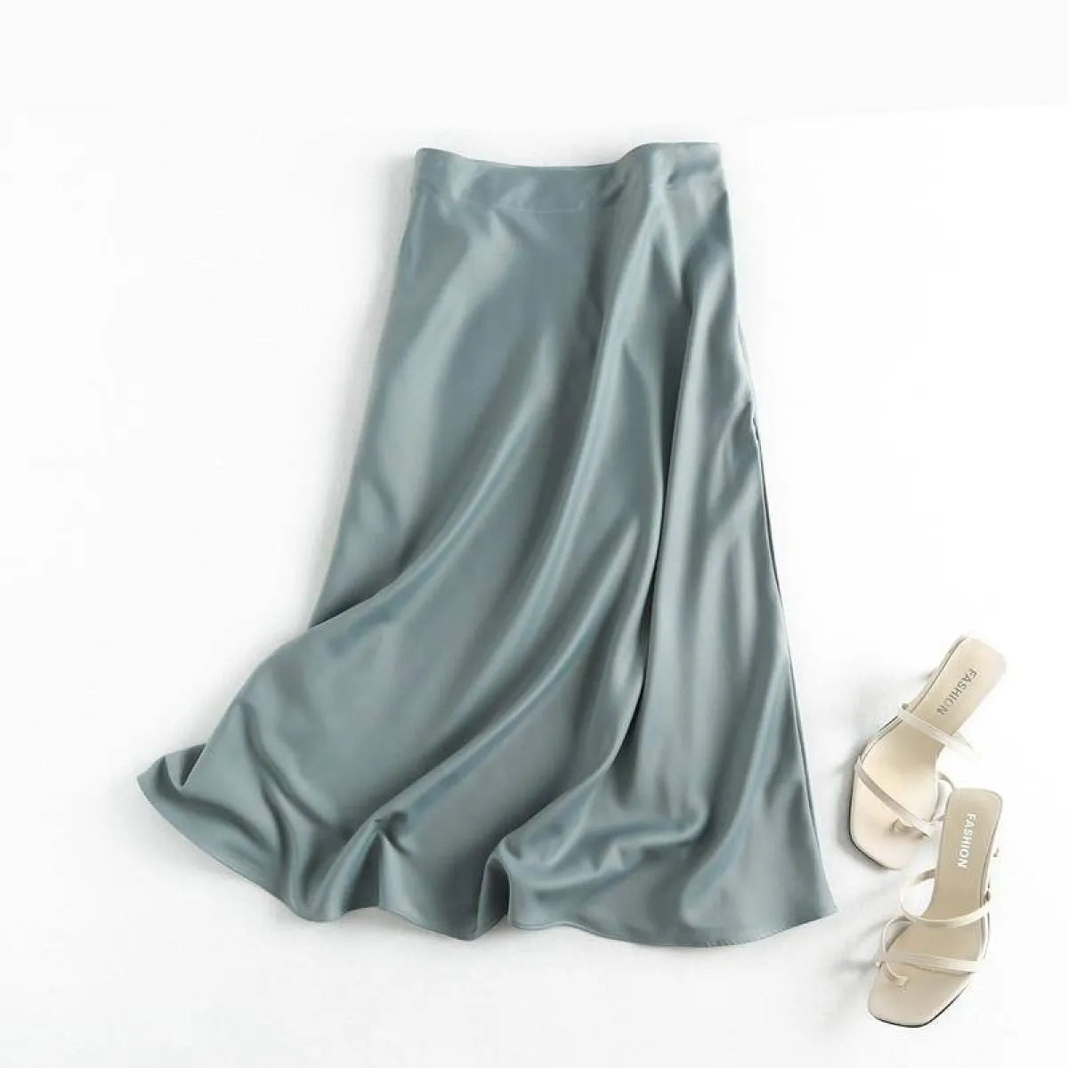 Satin Skirt perfect for elegant dinner at the coast